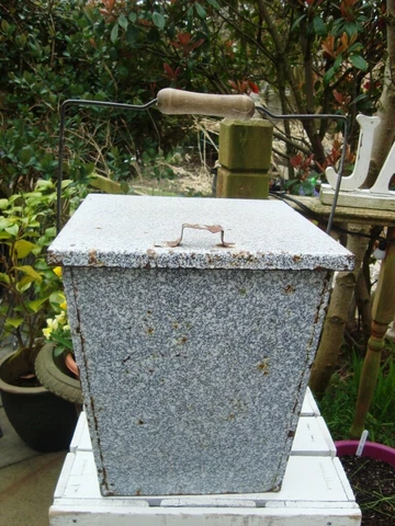 Vintage French Graniteware Bucket /Tilt Lid /Wood On Wire Handle  GARDEN PLANTER Cover