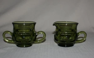 Milchkännchen und offene Zuckerdose Green Kings Crown Daumenabdruck Indiana Glas - Bild 1 von 7