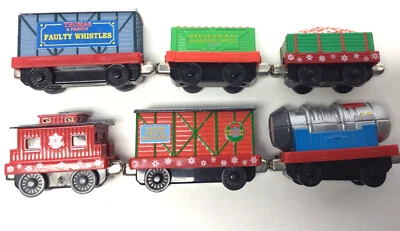 Thomas Take Along Lote Diecast Silbato Defectuoso, Holiday Express, Bastón de Caramelo, Blasting Foto 1 de 4