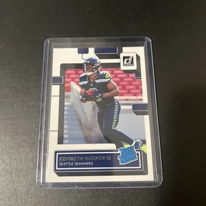 2022 Panini Donruss Rated Rookie #318 Kenneth Walker III RC - Picture 1 of 2