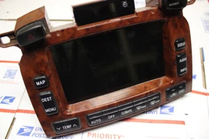 06- 07 Toyota Highlander GPS Navigation System SCREEN DISPLAY ONLY # 86111-48090 - Picture 1 of 6