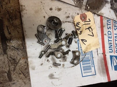 Kawasaki F7 1971 175cc tapa de tambor de cambio. con tope y otras piezas R#2 Foto 1 de 4