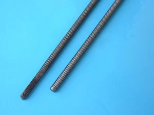 Flexwelle 4,0 x 300mm rechtsdrehend mit Vierkant für RC Rennboote - Bild 1 von 1