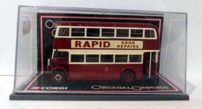Corgi OOC 1/76 Scale Diecast - 43904 AEC Utility Bus Leicester City Transport - Photo 1/2