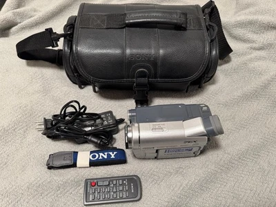 Sony Handycam DCR-TRV255E Digital 8 Camcorder Player Video Recorder - Image 1 of 4