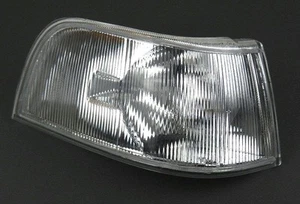 FOR VOLVO 960 94-96 FRONT RIGHT INDICATOR REPEATER LAMP LIGHT LENS 9126556 - Picture 1 of 2