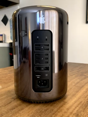 Apple Mac Pro 2013 3.5GHz Quad-core Intel Core i7, 48 GB RAM, 512 GB Flash - Image 1 of 4