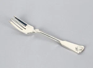 Tiffany & Co. Sterling Silver Shell & Thread Pattern Salad Fork (58g) - Picture 1 of 3