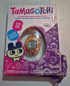Bandai Tamagotchi The Original VR Pet Gen 1-Limited Release-Pure Honey - Picture 1 of 10