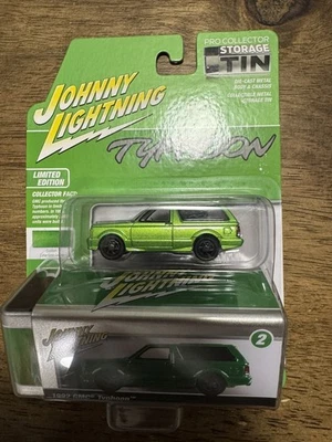 Johnny Lighting 1992 GMC Typhoon White Lightning Chase 1/64 Tin Diecast - Image 1 of 2