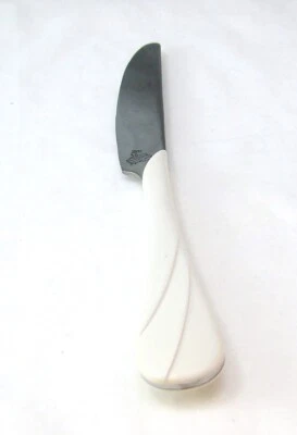 Homer Laughlin FIESTA WHITE Dinner Knife Damaged READ - Image 1 of 4