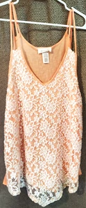 Exclusive One Peach with Cream Lace Overlay Spaghetti Strap Top Medium NWT - Picture 1 of 5