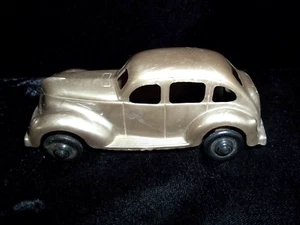 Coche conejo década de 1940 gris plástico duro negro ruedas limpio juguete hecho en EE. UU. 4 pulgadas - Imagen 1 de 8