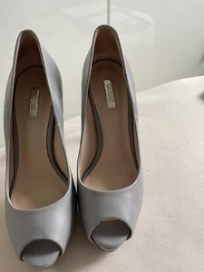 Guess Plateau Peeptoes Gr. 38 grau neuwertig - Bild 1 von 6