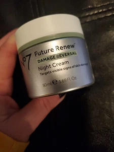 No7 Future Renew Damage Reversal Nachtcreme 50ml 1,69fl.oz - Bild 1 von 2