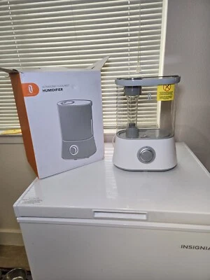 TaoTronics AH024 Cool Mist Humidifier Quiet Ultrasonic 4L Humidifier DI14_GR - Image 1 of 3