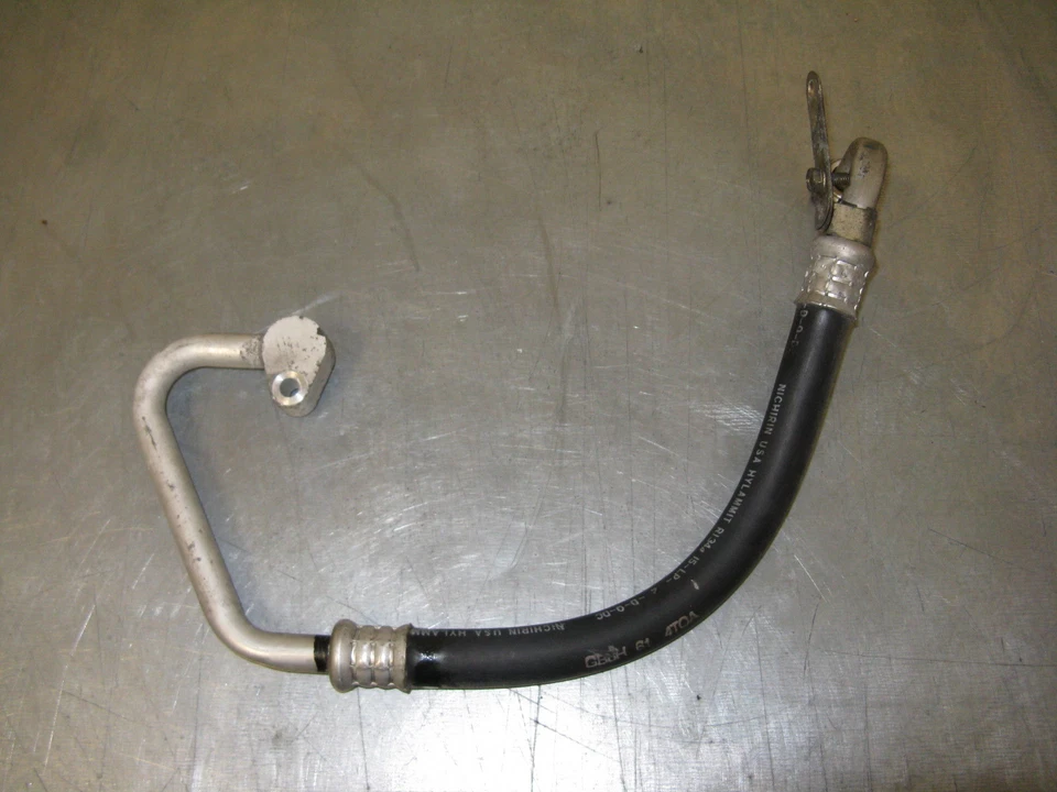 Manguera de aire acondicionado en compresor Mazda 626 IV (Ge) 92-97 Foto 1 de 1