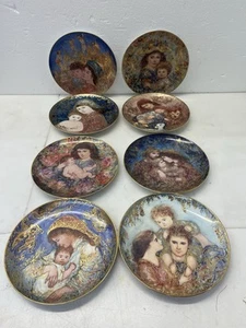 8er Set Edna Hibel Regal Edition Collection Porzellan Weihnachten Heilige Familie - Bild 1 von 17