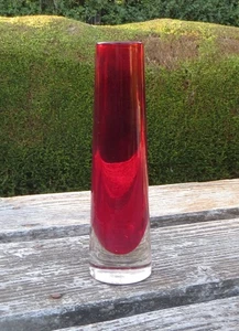 Heavy Scandinavian Red Bullet Shaped Conical Glass Vase - 23.8cm 929grams MCM - Picture 1 of 9