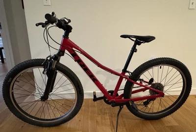 Trek Precaliber 24 8 Speed Mountain Bike Magenta - Image 1 of 4