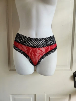 Bragas de encaje DKNY negro y rojo lunadote 7-L Foto 1 de 4