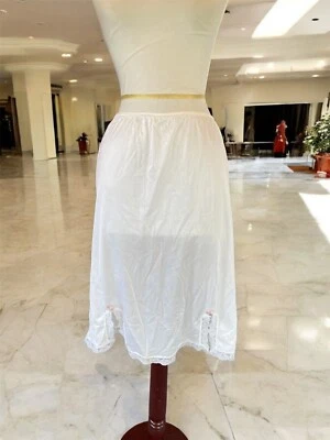 Rosetas de nailon suave blanco con ribete de encaje talla grande Foto 1 de 4