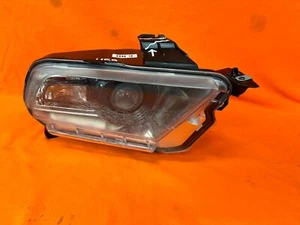 2010-2012 Ford Mustang Gt Right Passenger Hid Headlight Complete AR33-13005-CE - Bild 1 von 8