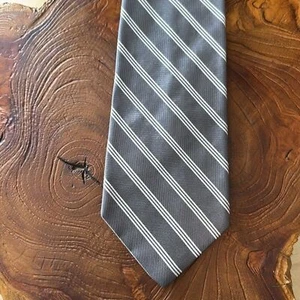 Brooks Brothers 100% Pure Silk Stripe Pattern Tie - Picture 1 of 4