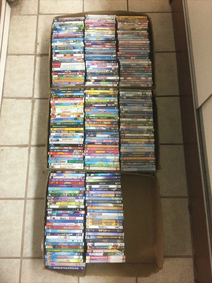 KIDS / FAMILY - YOU PICK / CHOOSE DVD LOT #2 - $1.79+ SHIPPING COMBINED - DISNEY Foto 1 de 4