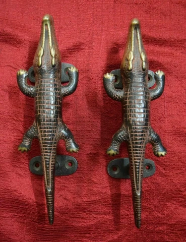 Alligator Shape Decorative Door Handle Pair Handcraft Brass Gate Puller Cover