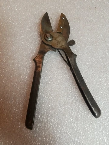 VINTAGE HECSHARP PRUNING GARDENING   SHEARS MFG ITALY Cover