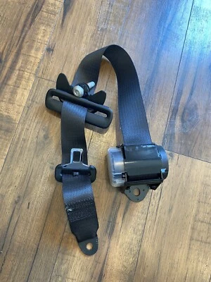 Genuine MOPAR Retractor Seat Belt Right 6KE12DX9AC Chrysler Fiat Parts - Image 1 of 3
