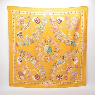 Gucci Bufanda Seda Cuadrada 34.25x33.86 pulgadas "Seashell" Amarillo 051313d Foto 1 de 4