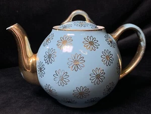 Vintage Hall Teapot Blue with Gold Daisy MCM Design 045 GL 6 Cup Gold Label - Picture 1 of 14