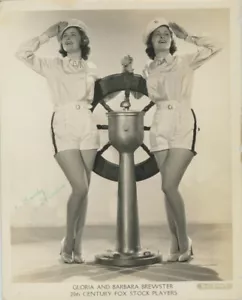 Fotografía firmada de colección de Gloria y Barbara Brewster - Imagen 1 de 1