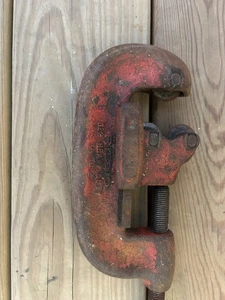 Original Rigid No 2  1/8" to 2" Heavy Duty Pipe Cutter made in ELYRIA OHIO USA - Picture 1 of 3