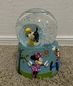 Vintage Disney Mickey Mouse Minnie Goofy Musical Snowglobe Snow KCare - Picture 1 of 6