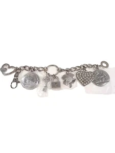 Jenny Lyquia Goodluck Charm Bracelet Keychain - Picture 1 of 6