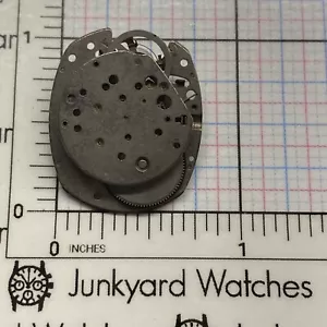 Vintage Timex 690 Watch Movement Repairs Parts Spares Watchmaker - Picture 1 of 2