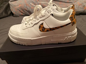 nike pixel panter