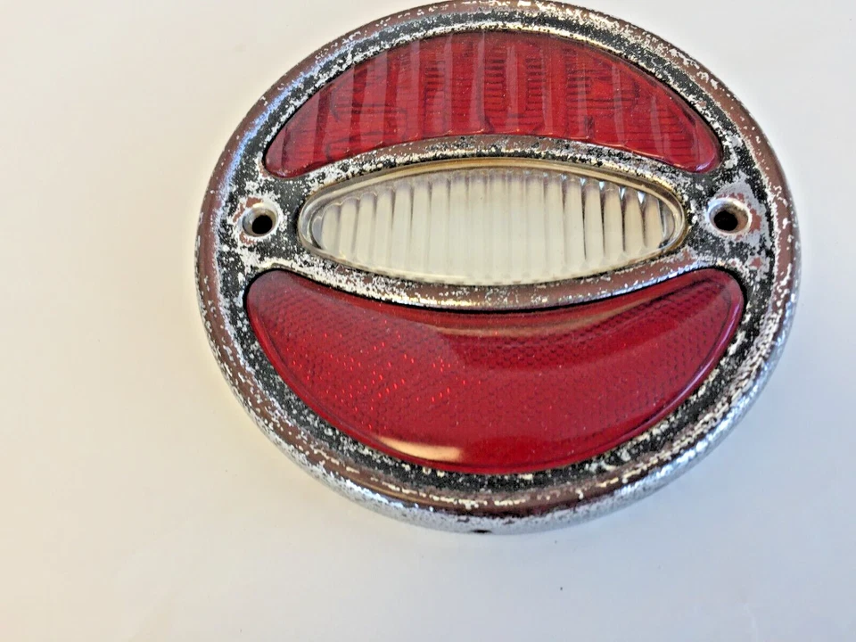 1930 1931 BUICK TAIL LIGHT LENS OEM GM ORIGINAL GLASS, NO CHIPS OR CRACKS - Image 1 of 4