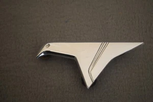 1965 Buick Skylark Gran Sport Original Front Fender Bird Emblem 1370746 13614 RH - Foto 1 di 3