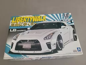 Aoshima 1/24 Nissan Skyline GT-R R35 Liberty Walk Type 1.5 - Picture 1 of 23