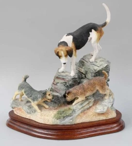 Border Fine Arts 'Fellhound and Terriers', modelo B0885 de Anne Wall - Imagen 1 de 1