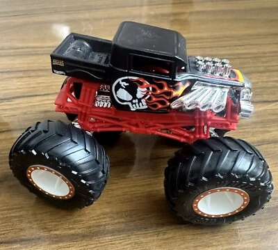 Camión Hot Wheels Monster Jam Bone Shaker Hot Rod 1:64 2018 ruedas blancas raro Foto 1 de 4
