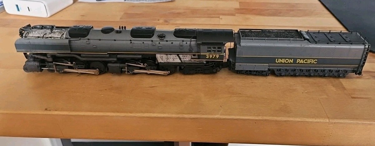 Rivarossi ユニオンパシフィックチャレンジャーHOゲージ HO RIVAROSSI R5473 4-8-4 FEF 3 STEAM LOCOMOTIVE UNION
