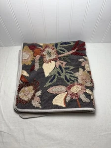 "Funda de almohada bordada Pottery Barn Arabella ~ 22"" cuadrada" - Imagen 1 de 9