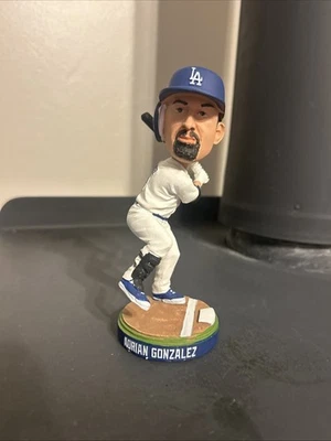 Bobblehead de beisebol 2013 SGA ADRIAN GONZALEZ LOS ANGELES DODGERS  - Imagem 1 de 4