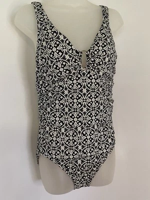 Lands End One Piece Fauxkini Swimsuit 10 Bathing Suit Black White Geometric NWOT - Image 1 of 4