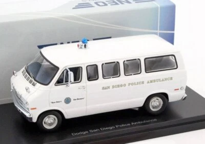 DODGE Sportsman - San Diego Police Ambulance - NEO 1:43 - Immagine 1 di 4